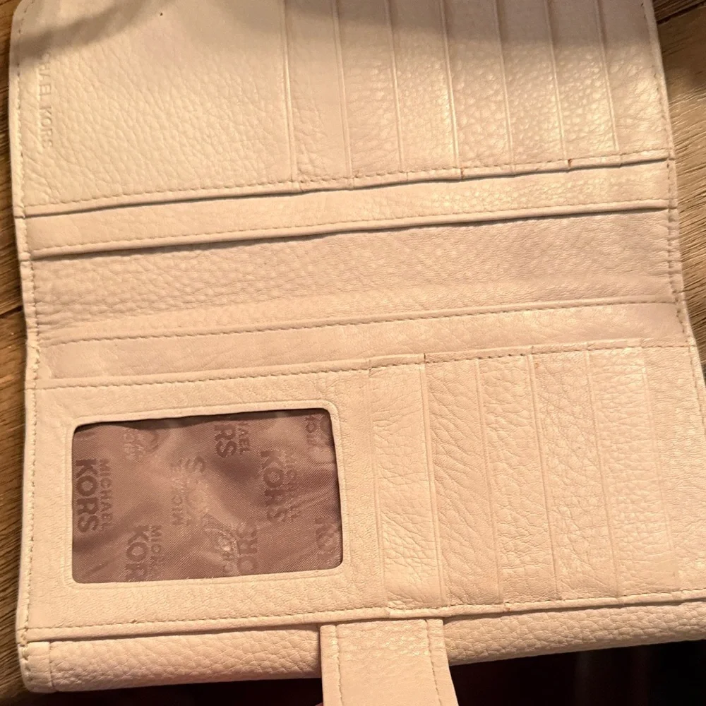 Michael Kors Pebbled Leather Snap Wallet in Light Beige - Picture 4 of 4